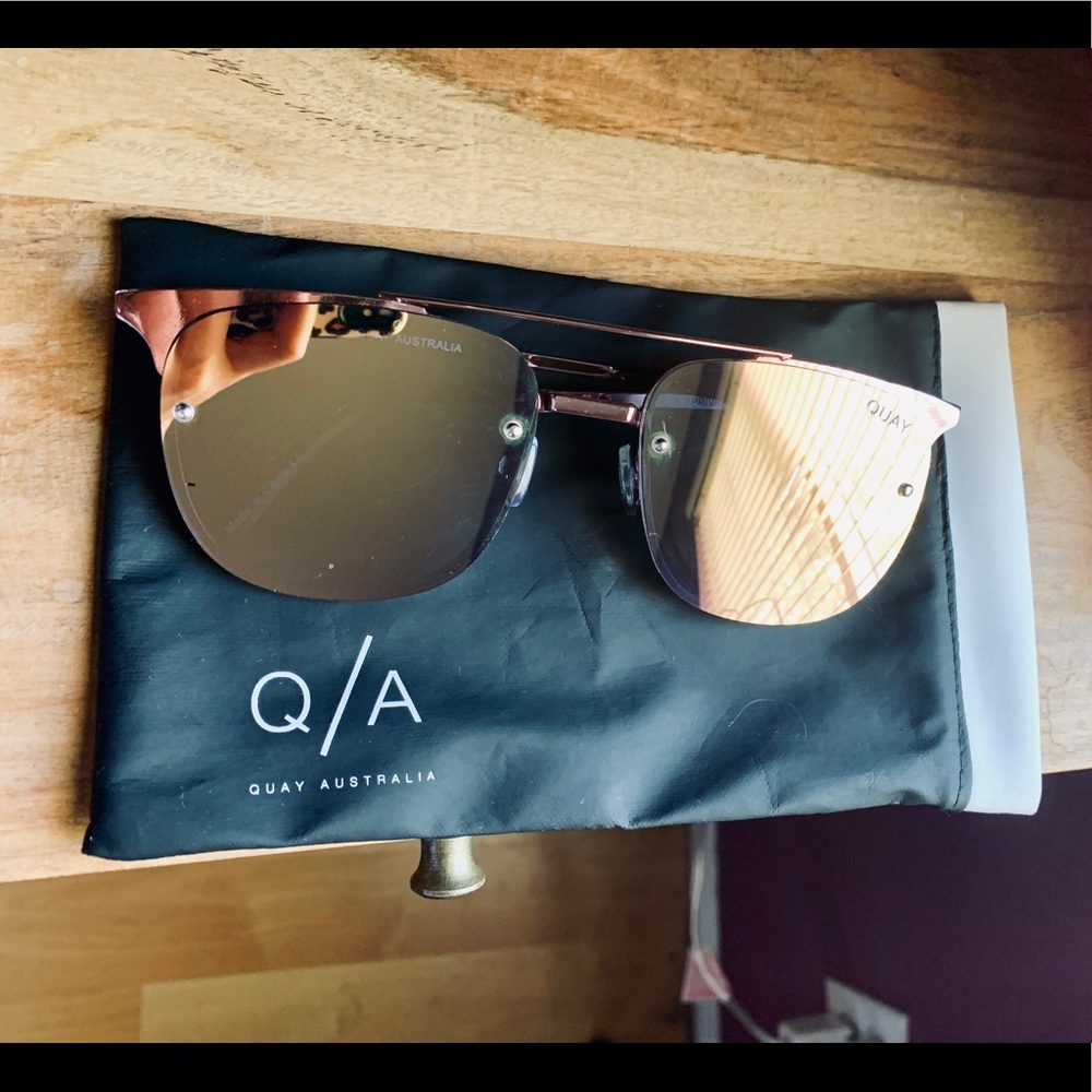 Quay Sunglasses rose gold/gold *private eyes*